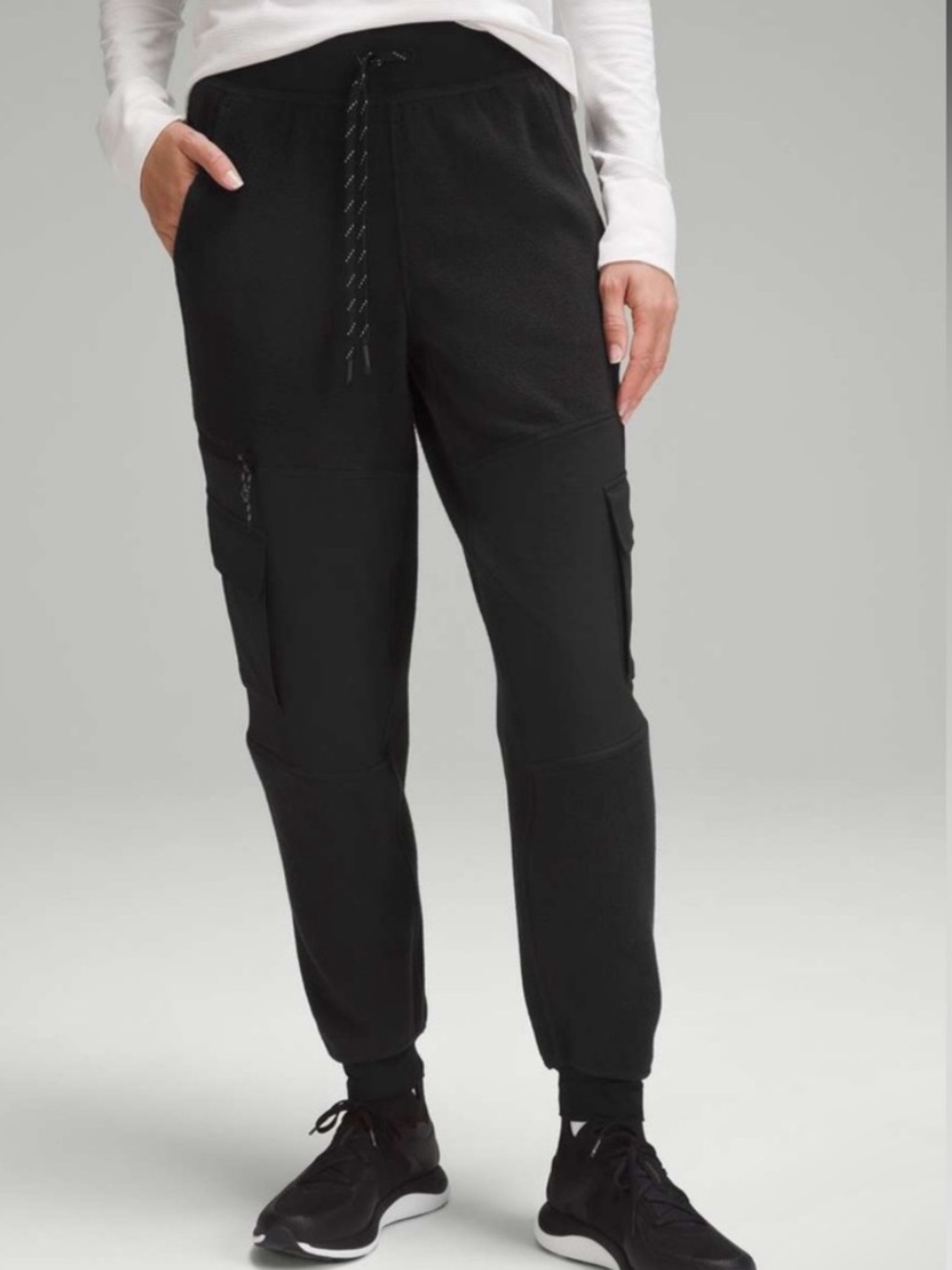 Lululemon Black Fleece Ripstop Cargo High-Rise Hiking Jogger Pants Black Size 6